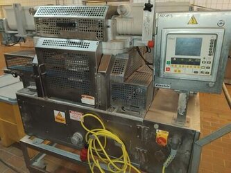 Rheon WN055 - Gebäckformmaschine für Gebäcke mit Füllung