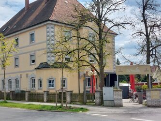 Gaststätte in Neumarkt ab 1.10.26 zu verpachten