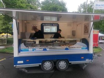 Hochwertiger Verkaufsanhänger im Sonderbau
