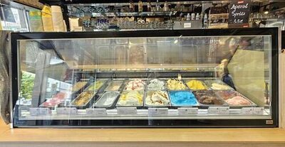 Eiscafé-Einrichtung von Barletta aus Betriebsauflösung in Berlin