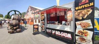 Mobiles Verkaufsgeschäft mit original Lütticher Waffeln und Specialty Coffee