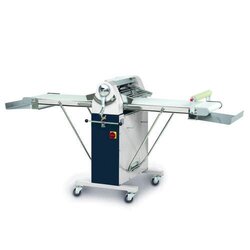 Ausrollmaschine 520 mm Bandbreite mit Kunststoffbänder