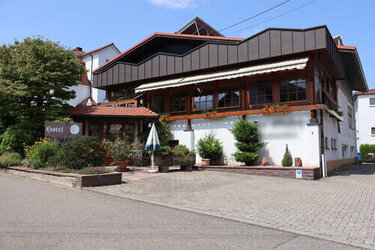 Hotelimmobilie in Baden-Baden | 12 Zimmer | ca. 1.097 m²