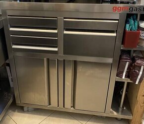 Arbeitsschrank für Kaffeemaschine