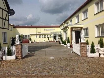 Zu Verkaufen & Verpachten. Mehrfamilienhaus, Landhotel, WG G