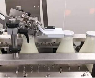 Verschließmaschine für verschiedene Arten von Flaschen