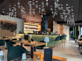 Gastroauflösung - exklusive Restaurantausstattung mit Küche