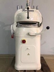 Brötchenpresse  Fortuna Halbautomat Gr 2