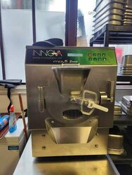Italienische Speiseeismaschine Innova Movi Smart plus Eisschrank