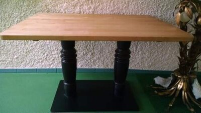 Säulentische massiv