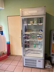 Flaschenkühlschrank Frigoglas mit Glasfront