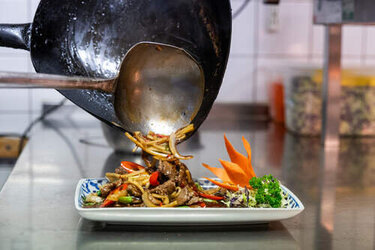 selbstständige Köche gesucht (Vollzeit, 38-Stunden-Woche)