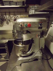 Rühr und Anschlagmaschine