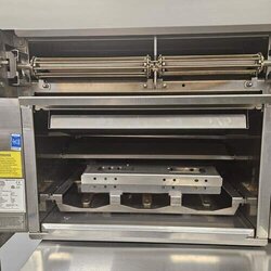 NIECO Burger-Durchlaufgrill MV 63 - 2G inkl. Unterbau u.Kühlti