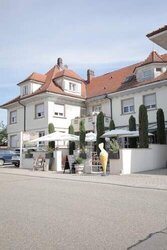 Tagescafe in Toplage von Iffezheim abzugeben