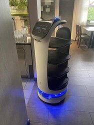 PUDU BellaBot  Serviceroboter Gastro
