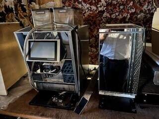 Kaffeevollautomat Thermoplan mit Milchkühler