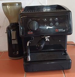 Traumduo - Oscar Professional Siebträger-Kaffeemaschine + Kaffemühle