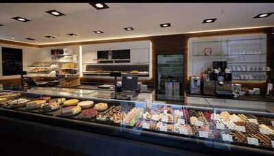 Ladeneinrichtung Café Konditorei confiserie komplett neuwertig