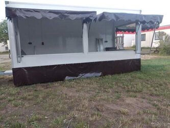 Drei Verkaufsanhänger gebraucht