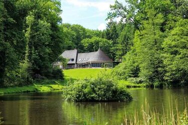 Nachfolger gesucht: Etabliertes Restaurant & Hotel bei Cux