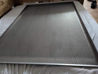 Zwei Debag Profi-Backbleche 580x980 mm  NEU  Alu gelocht (St