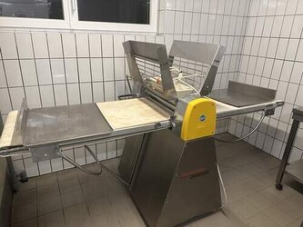 Ausrollmaschine